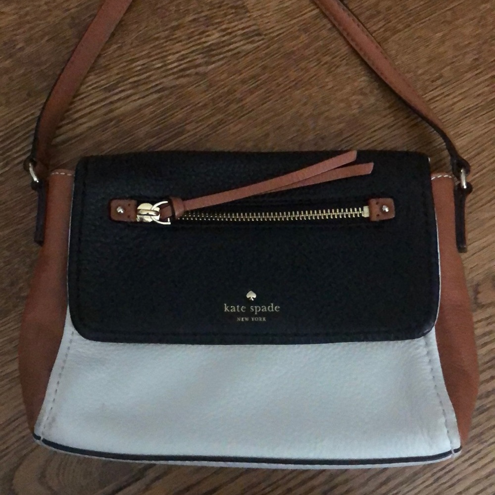 Kate Spade Crossbody Leather Purse - Picture 1 of 8